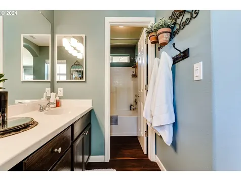 1688 Riley Lane Eugene OR 97402