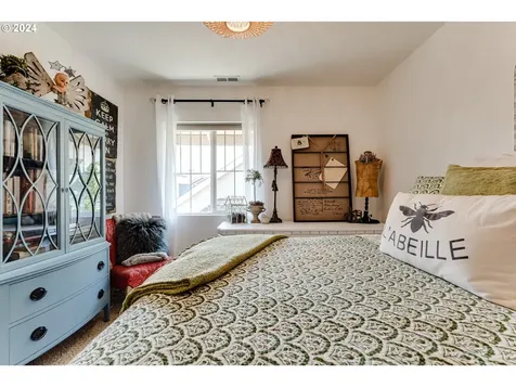 1688 Riley Lane Eugene OR 97402