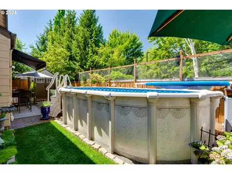 1688 Riley Lane Eugene OR 97402