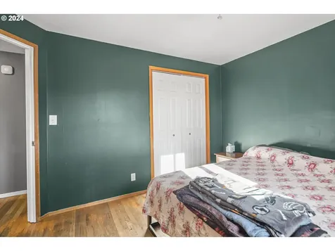 17740 SE Haig Drive Portland OR 97236