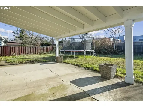 17740 SE Haig Drive Portland OR 97236