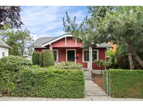 915 N Holland Street Portland OR 97217