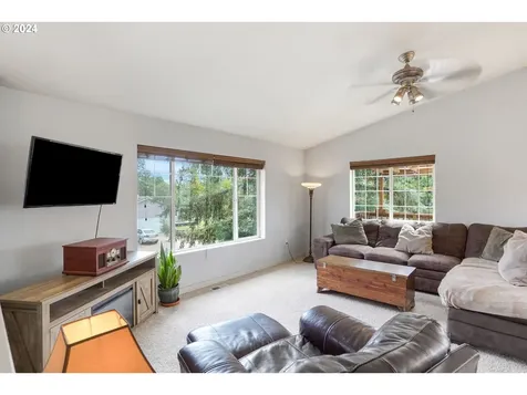 196 Topaz Street Philomath OR 97370