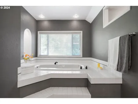 28576 Sw Cascade Loop Wilsonville OR 97070