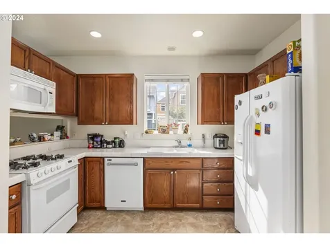 20498 SW Chandelle Court Beaverton OR 97078