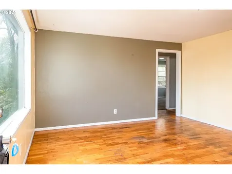 1232 8th Street Springfield OR 97477