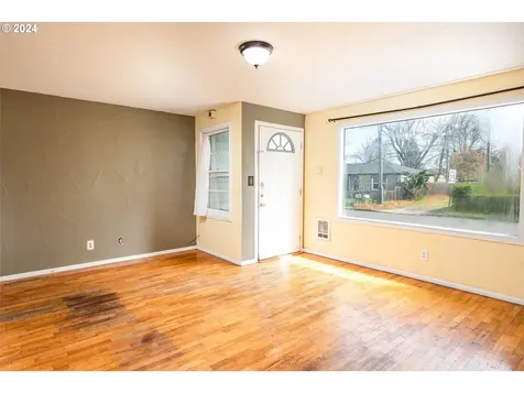 1232 8th Street Springfield OR 97477
