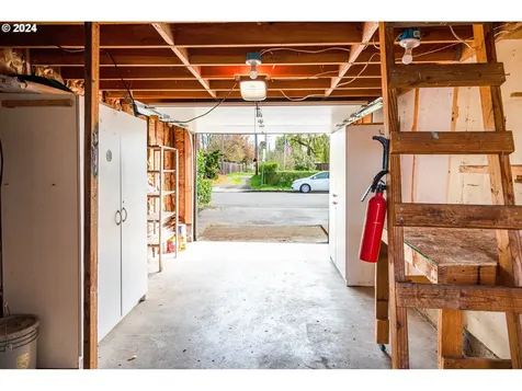 1232 8th Street Springfield OR 97477