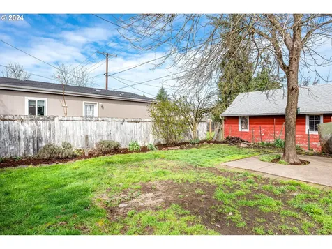1232 8th Street Springfield OR 97477