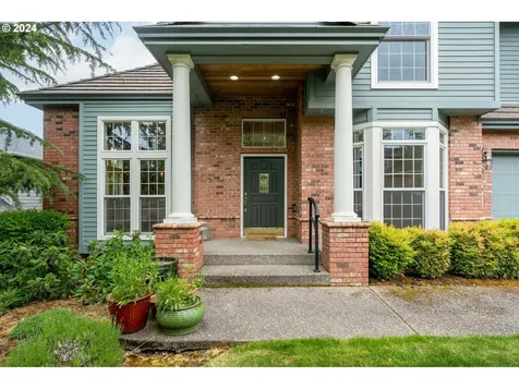 8012 Se 144th Drive Portland OR 97236