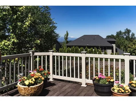 8012 Se 144th Drive Portland OR 97236