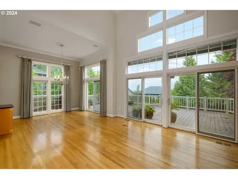 8012 Se 144th Drive Portland OR 97236