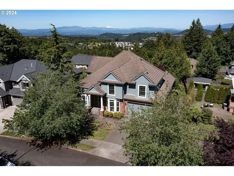 8012 Se 144th Drive Portland OR 97236