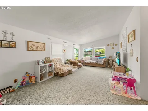 503 Old Pioneer Road Sutherlin OR 97479