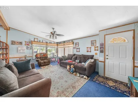 503 Old Pioneer Road Sutherlin OR 97479