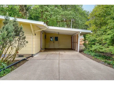 1014 NW Alder Creek Drive Corvallis OR 97330