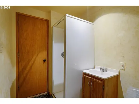 1014 NW Alder Creek Drive Corvallis OR 97330
