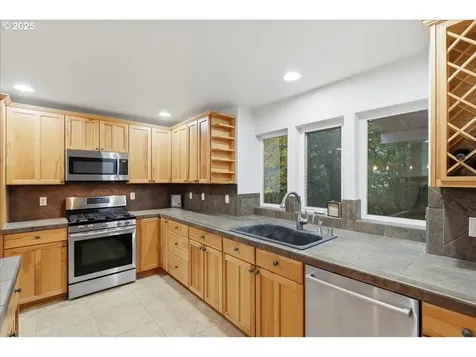 1828 49th Street Washougal WA 98671