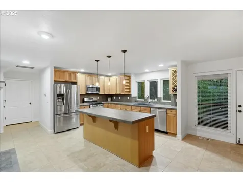 1828 49th Street Washougal WA 98671