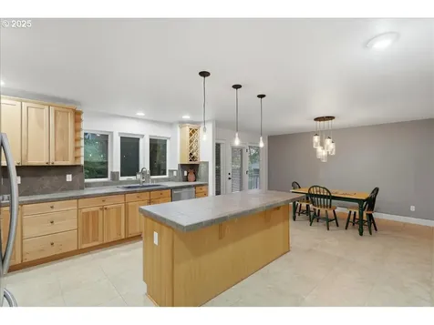 1828 49th Street Washougal WA 98671