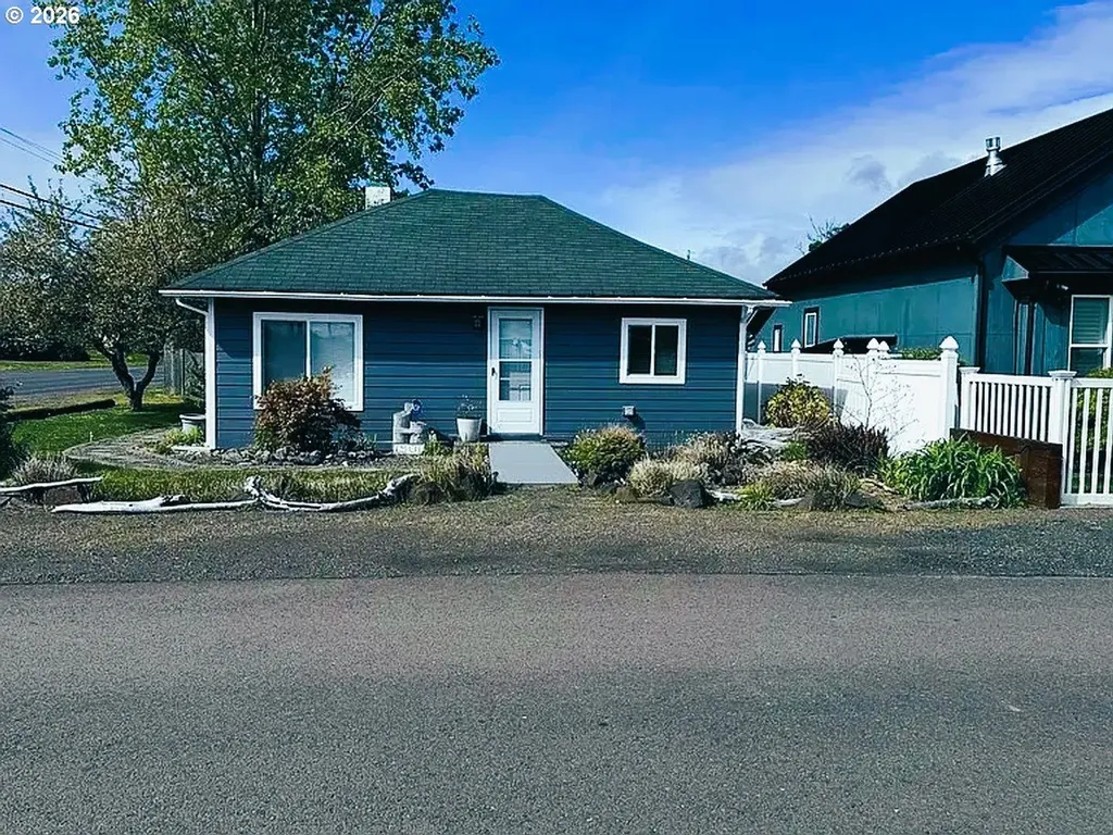 1501 262nd Place Ocean Park WA 98640