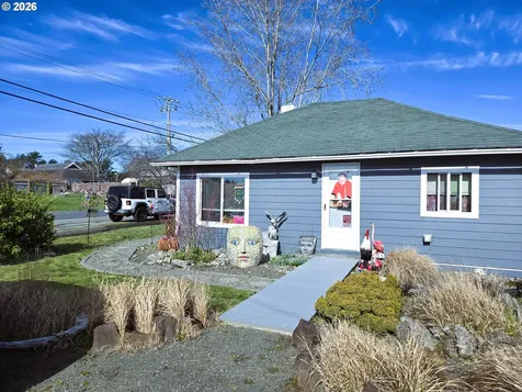 1501 262nd Place Ocean Park WA 98640