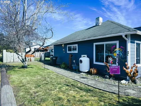 1501 262nd Place Ocean Park WA 98640