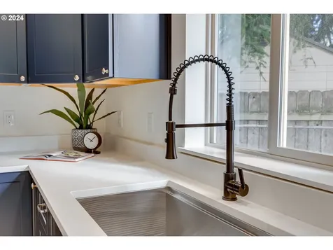 13620 Ne Glendoveer Court Portland OR 97230
