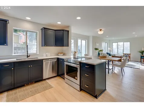 13620 Ne Glendoveer Court Portland OR 97230