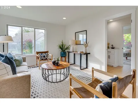 13620 Ne Glendoveer Court Portland OR 97230