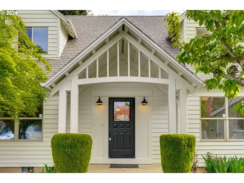 13620 Ne Glendoveer Court Portland OR 97230