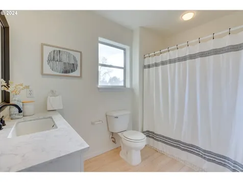 13620 Ne Glendoveer Court Portland OR 97230