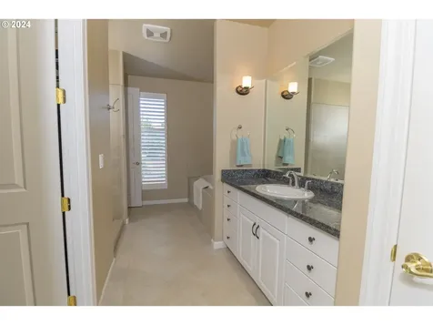 88073 Lake Point Drive Florence OR 97439