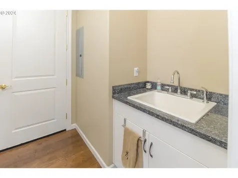 88073 Lake Point Drive Florence OR 97439