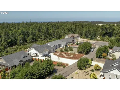 88073 Lake Point Drive Florence OR 97439