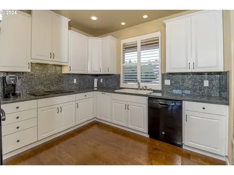 88073 Lake Point Drive Florence OR 97439