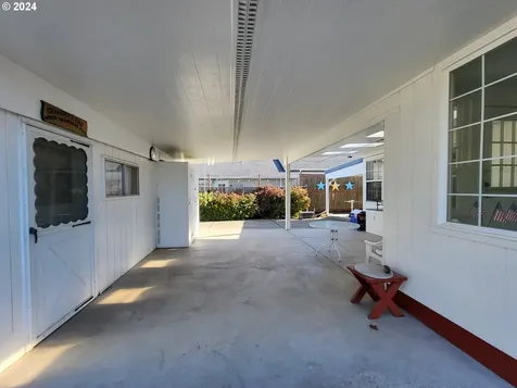 1936 H Street Springfield OR 97477