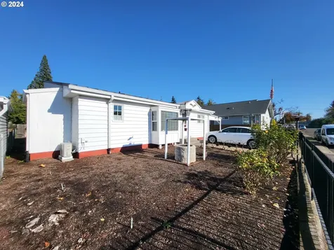 1936 H Street Springfield OR 97477