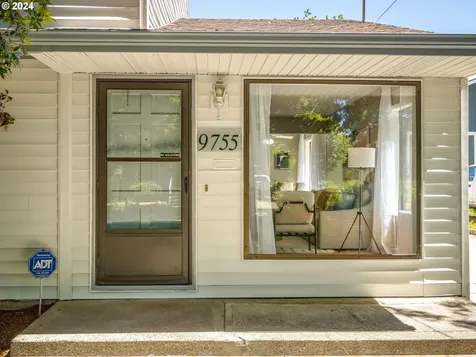 9755 N Leonard Street Portland OR 97203