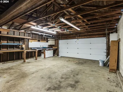 9755 N Leonard Street Portland OR 97203