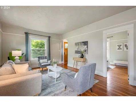 6341 N Greeley Avenue Portland OR 97217