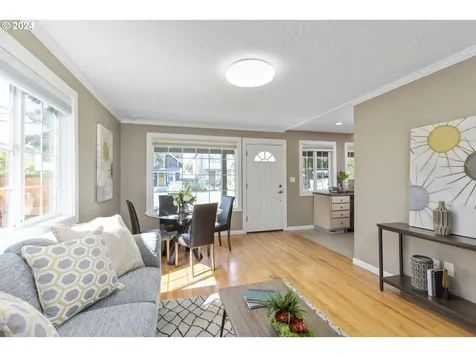 4442 Se Bybee Boulevard Portland OR 97206