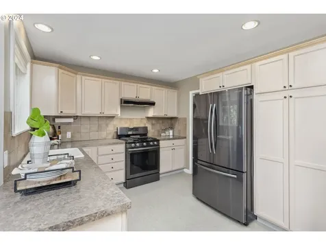 4442 Se Bybee Boulevard Portland OR 97206
