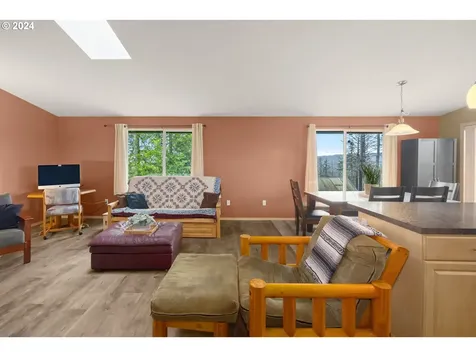 9751 Ne Highland View Lane Otis OR 97368