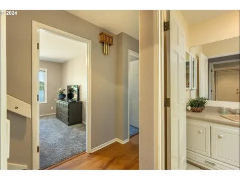 5333 Leavitt Loop Florence OR 97439