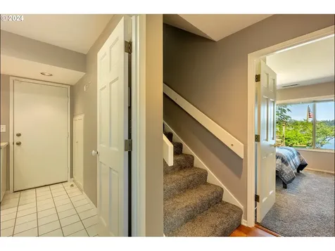5333 Leavitt Loop Florence OR 97439