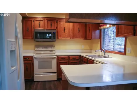 309 NE 19th Avenue Hillsboro OR 97124