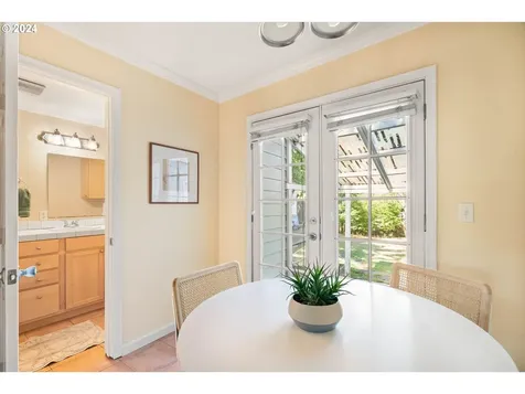 11325 SW 47th Avenue Portland OR 97219