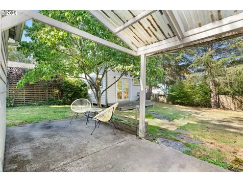 11325 SW 47th Avenue Portland OR 97219