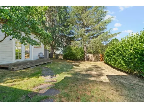 11325 SW 47th Avenue Portland OR 97219